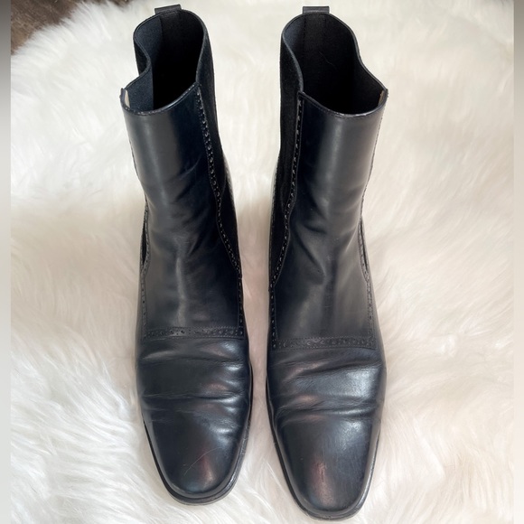 Salvatore Ferragamo Leather Pull On Chelsea Ankle Boots - Picture 11 of 11